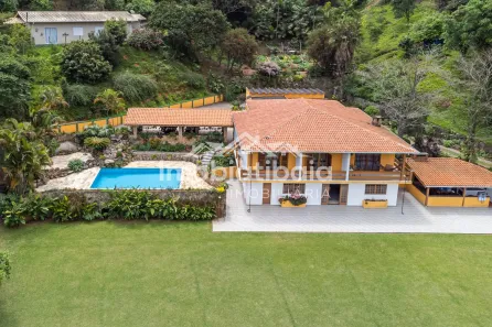 Fazenda/Sítio com 7 Quartos à venda, 618m² no Portão, Atibaia