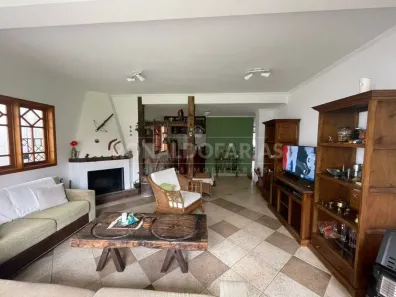 Sobrado com 4 Quartos à venda, 700m² no Interlagos, São Paulo