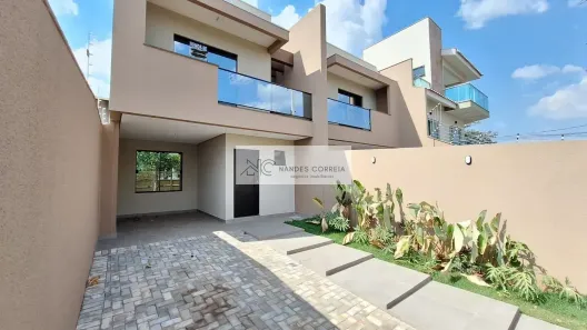 Casa com 3 Quartos à venda, 117m² no Jardim Portal de Itamaracá, Londrina