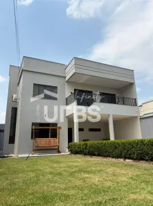 Casa com 4 Quartos à venda, 216m² no Plano Diretor Sul, Palmas