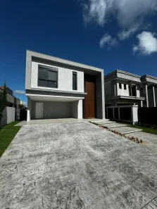 Apartamento com 6 Quartos à venda, 258m² no Santa Regina, Camboriú