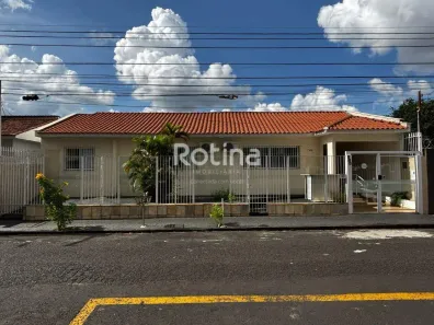 Prédio Comercial para alugar, 194m² no Martins, Uberlândia