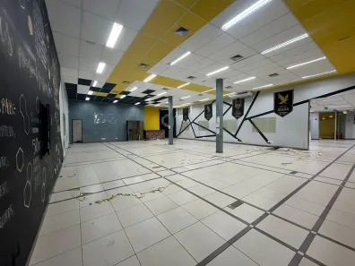 Prédio Comercial para alugar, 700m² no Jardim Contorno, Bauru