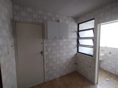 Apartamento com 2 Quartos para alugar, 75m² no Sagrada Família, Belo Horizonte