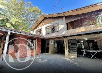 Sala Comercial com 3 Quartos à venda, 200m² no Garcia, Blumenau