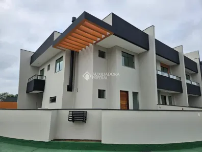 Sobrado com 3 Quartos à venda, 114m² no Colônia Santana, São José