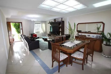 Casa com 3 Quartos à venda, 235m² no Jardim do Mar, São Bernardo do Campo