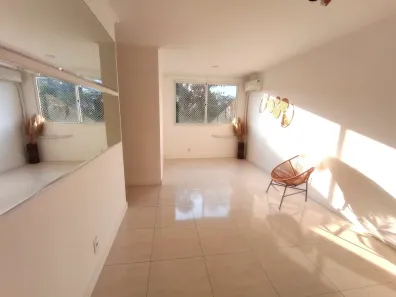 Apartamento com 3 Quartos à venda, 68m² no Jardim Carvalho, Porto Alegre