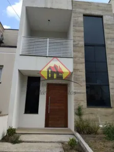 Casa de Condomínio com 3 Quartos à venda, 215m² no Piracangaguá, Taubaté
