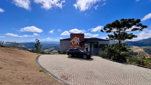 Fazenda/Sítio com 3 Quartos à venda, 249m² no , Santo Antônio do Pinhal