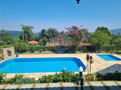 Casa de Condomínio com 3 Quartos à venda, 230m² no Caraguatá, Mairiporã