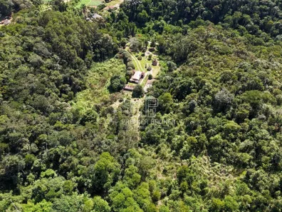 Fazenda/Sítio com 3 Quartos à venda, 150m² no Providência, Teresópolis