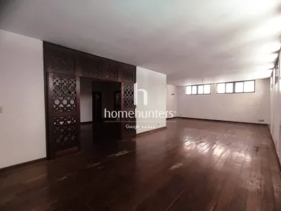 Casa com 4 Quartos para alugar, 294m² no Nova Campinas, Campinas