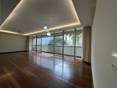 Apartamento com 4 Quartos para alugar, 300m² no Savassi, Belo Horizonte