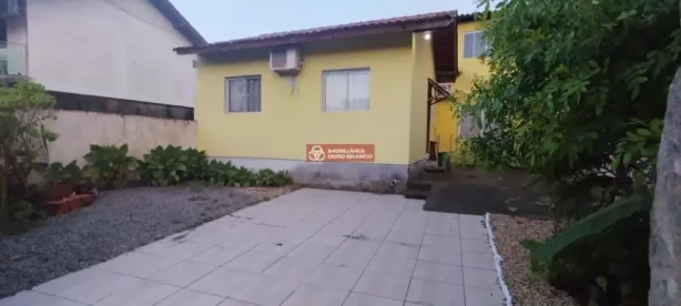 Casa com 3 Quartos à venda, 100m² no Sambaqui, Florianópolis
