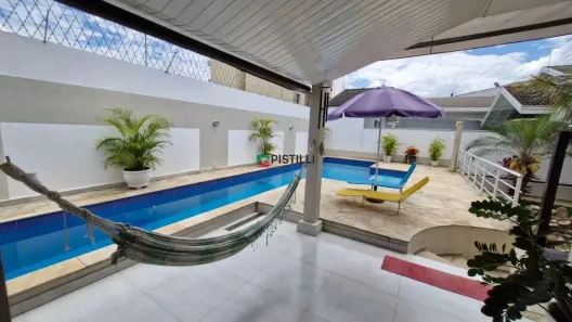 Casa com 4 Quartos à venda, 459m² no Piracangaguá, Taubaté