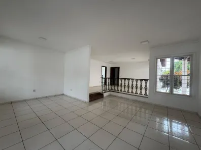 Casa com 3 Quartos para alugar, 200m² no Boa Esperança, Cuiabá