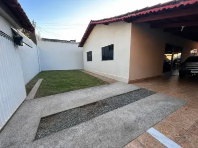 Casa com 4 Quartos à venda, 250m² no Jardim Balneário Meia Ponte, Goiânia