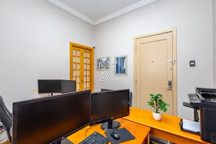 Sala Comercial com 1 Quarto à venda, 31m² no Centro, Curitiba
