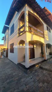 Casa com 4 Quartos à venda, 400m² no Três Barras, Contagem