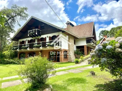 Casa com 6 Quartos à venda, 404m² no Jd do Embaixador, Campos do Jordão