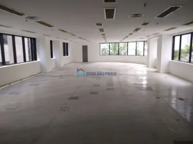 Sala Comercial para alugar, 223m² no Cidade Monções, São Paulo