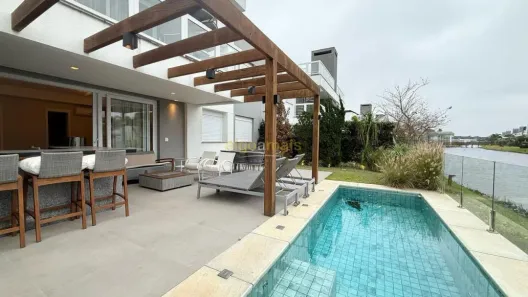 Casa de Condomínio com 3 Quartos à venda, 214m² no XANGRI-LÁ, Xangri-lá