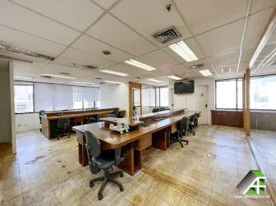 Sala Comercial com 3 Quartos para venda ou aluguel, 150m² no Itaim Bibi, São Paulo
