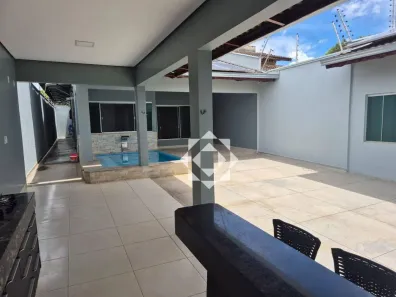 Casa com 3 Quartos à venda, 200m² no Plano Diretor Sul, Palmas