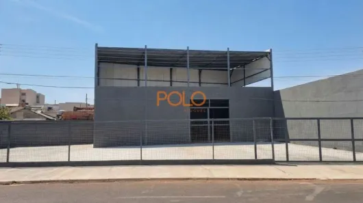 Galpão/Depósito/Armazém para alugar, 300m² no Bom Jesus, Uberlândia