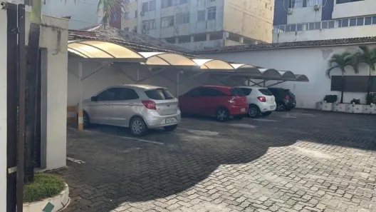 Lote/Terreno para alugar, 700m² no Costa Azul, Salvador
