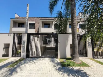 Sobrado com 3 Quartos à venda, 150m² no Novo Mundo, Curitiba