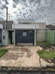 Casa com 3 Quartos para alugar, 105m² no Jardim Dias I, Maringá