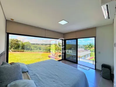 Casa de Condomínio com 3 Quartos à venda, 237m² no Ninho Verde 2, Pardinho