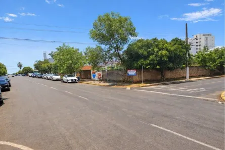 Lote/Terreno à venda, 1972m² no Centro, Rondonópolis