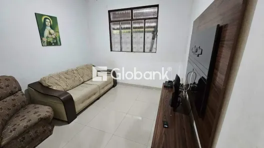 Casa com 6 Quartos à venda, 12m² no Jardim Palmeiras, Montes Claros