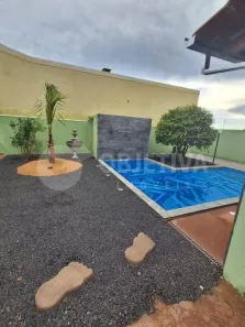 Casa com 3 Quartos à venda, 180m² no Osvaldo Rezende, Uberlândia