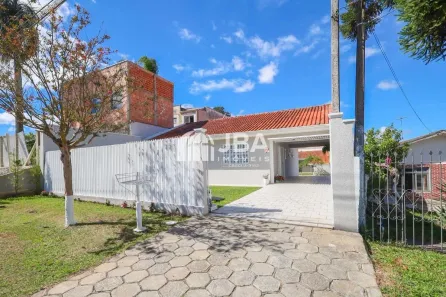 Casa com 3 Quartos à venda, 193m² no Tingui, Curitiba