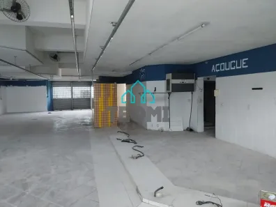 Ponto Comercial para alugar, 374m² no Independência, Taubaté