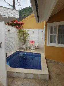 Casa de Condomínio com 4 Quartos para alugar, 260m² no Vargem Pequena, Rio de Janeiro