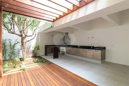 Sobrado com 4 Quartos à venda, 460m² no Alto de Pinheiros, São Paulo