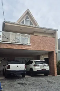 Sobrado com 3 Quartos à venda, 297m² no Pedro Moro, São José dos Pinhais