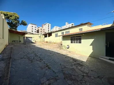 Casa com 3 Quartos à venda, 200m² no Barreiro, Belo Horizonte