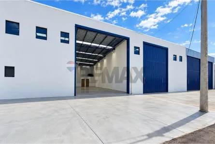 Galpão/Depósito/Armazém para alugar, 260m² no Jardim Riviera, Botucatu
