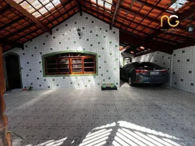 Casa com 3 Quartos à venda, 200m² no Guilhermina, Praia Grande