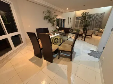Sobrado com 2 Quartos para alugar, 393m² no Jardim Santa Maria, Jacareí