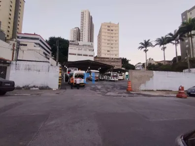 Galpão/Depósito/Armazém para alugar, 2200m² no Vila Albertina, São Paulo