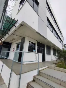 Galpão/Depósito/Armazém com 6 Quartos para alugar, 800m² no Granja dos Cavaleiros, Macaé