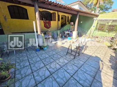 Casa com 3 Quartos à venda, 275m² no Bancários, Rio de Janeiro