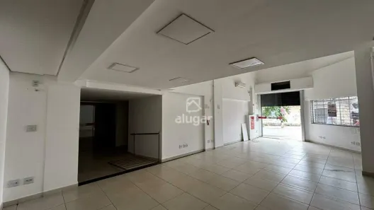 Sala Comercial para alugar, 288m² no Cândida Câmara, Montes Claros